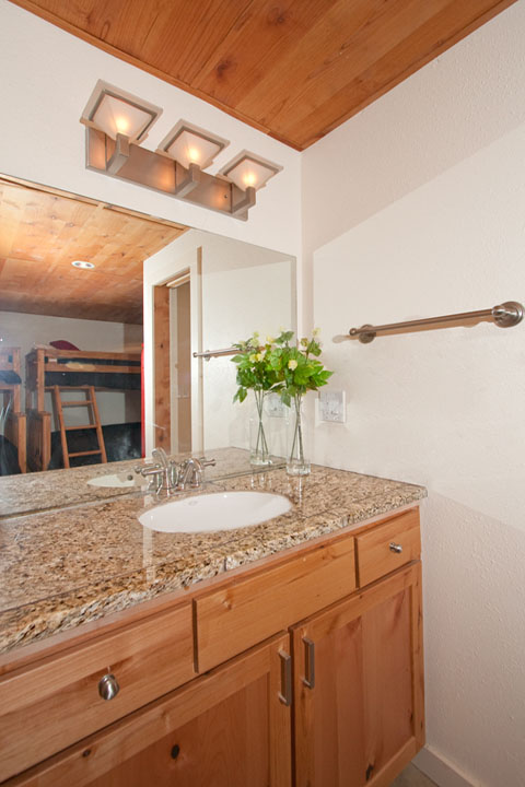 breckenridge bathroom